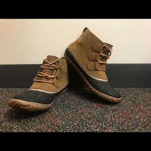 Sorel out n about leather boots